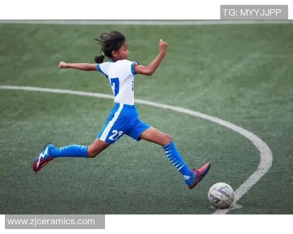 足球明星小孩版在线观看全新体验带你领略小球员的成长与梦想 足球明星小孩版在线观看全新体验带你领略小球员的成长与梦想